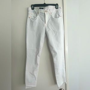 White skinny mid rise jeans